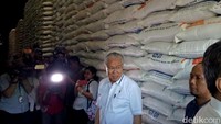Mendag menjelaskan, penyaluran beras impor ini tergantung dengan perkembangan kebutuhan masyarakat.