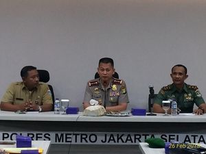 Tangani Aduan soal Orang Gila, Polri-TNI-Pemkot Jaksel Buat Posko