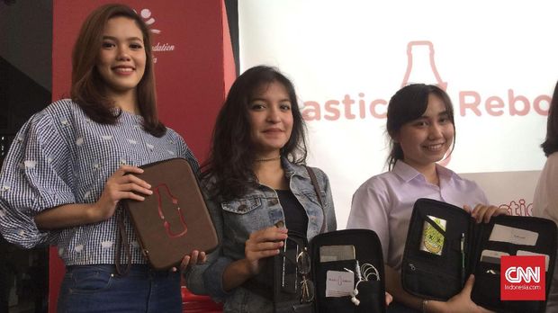 Tas Trendi, Hasil Daur Ulang Sampah Botol Plastik