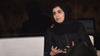Salah satu pejabat baru yang ditunjuk Raja Salman adalah seorang wanita bernama Dr Tamder binti Yousef Al-Rammah. Dia ditunjuk menempati posisi Wakil Menteri Tenaga Kerja dan Pembangunan Sosial Saudi. Penunjukan pejabat wanita menjadi hal yang luar biasa langka di Saudi yang ultra-konservatif. Foto: saudigazette.com.sa