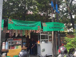 Lurah Melawai Akui Menata PKL di Trotoar: Supaya Rapi