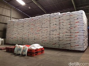Bulog Bakal Kucurkan 600.000 Ton Beras Sebelum Lebaran