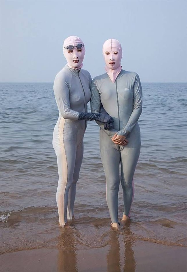 Anak kecil tak sepusing orangtuanya untuk urusan perlindungan kulit.  Foto: Istimewa