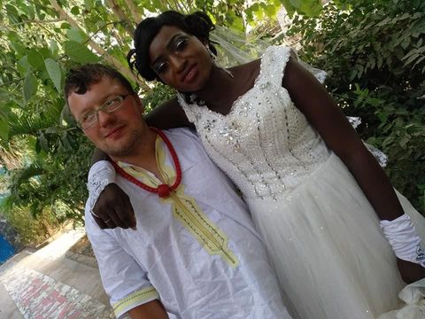 Benjamin menikah dengan wanita asal Gambia. 