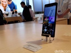 Ramai-ramai Menjajal Duet Xperia XZ2