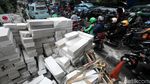 Truk yang Terguling Dievakuasi, Lalin di DI Panjaitan Normal