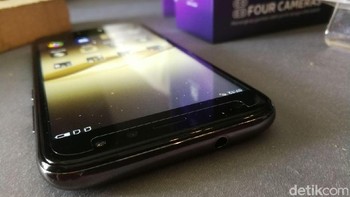 Sistem operasinya menggunakan Android 7.0 Nougat. (Foto: detikINET/Muhammad Alif Goenawan)