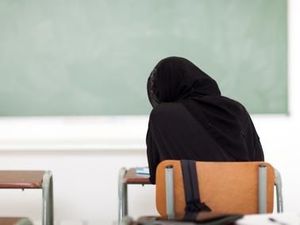 Tentang Hijab dan Teladan Nabi