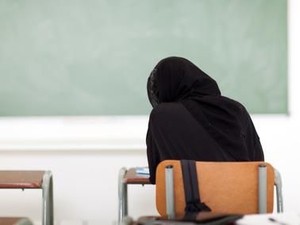 Larangan Hijab di Sekolah Austria Picu Aksi Protes