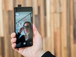 Vivo APEX Usung Sidik Jari Bawah Layar dan Kamera Periskop