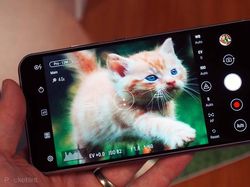 Ponsel Kloningan iPhone X Buatan Asus