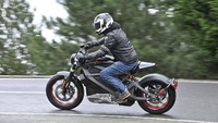 Harley-Davidson ini akan dijual sebelum 2020, sekaligus memperkenalkan aplikasi concerning ‘electric batteries’ dan electric drives for motorcycles. Foto: Pool (Visordown)