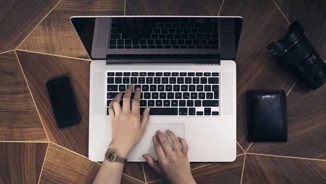 RI Banjir Laptop Made In China, Produk RI Kalah Saing