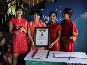 Festival Imlek Cap Go Meh Singkawang 2018 Pecahkan 4 Rekor MURI!