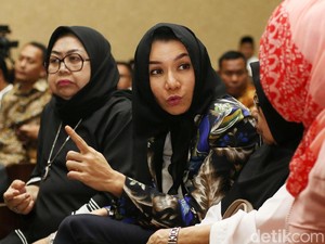 Saksi Sebut Bupati Rita Setor Duit Ratusan Juta Pakai Paraf Palsu
