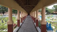 Komplek pemakaman Nyi Ratu Mas Gandasari dulunya merupakan Padepokan Mangkuragan. Padepokan ini dipimpin langsung oleh Nyi Ratu Mas Gandasari. (Sudirman/detikTravel)