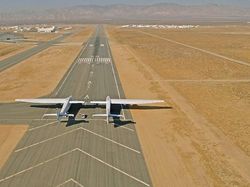 Mengintip Uji Coba Stratolaunch, Pesawat Terbesar Sejagat