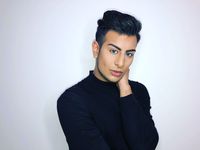 Pengakuan Pria yang Kecanduan Selfie, Sehari Bisa 200 Kali