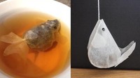 Jangan kaget jika melihat ikan berenang dalam cangkir teh. Itu adalah kantong teh celup yang berbentuk ikan mungil. Lucu ya! Foto: Istimewa