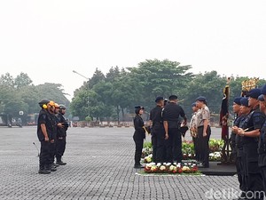 Kadiv Humas dan Kapuskeu Polri Jadi Warga Kehormatan Brimob