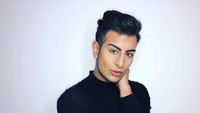 Baru-baru ini sebuah penelitian menunjukkan obsesi terhadap selfie memang merupakan gejala kesehatan jiwa, yang lalu disebut Selfitis. (Foto: Dok. Instagram junaidahmedx)