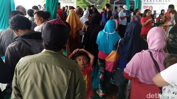 Foto: Rumah DP Rp 0 di Cilincing Diserbu Warga