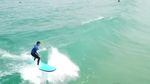 Foto: Joe & Nick Jonas Asyik Main di Pantai Bondi