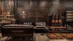 Melihat Gerai Starbucks yang Punya Bakery dan Bar di Seattle