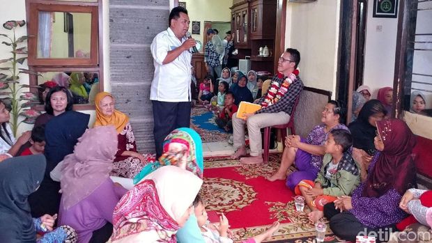 Hidup di Perbatasan Bandung, Warga 'Lost Village' Curhat ke Ruli