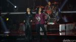 Slank Bicara Cinta di Konser Slank in Love