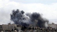 Bom terus dijatuhkan ke Ghouta oleh rezim Suriah. REUTERS/ Bassam Khabieh.