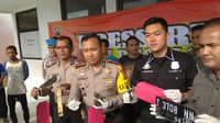 Polisi Karawang Tembak Mati Begal Bersenjata Revolver 