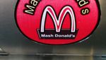 Kocak! Restoran Ini Niru Abis-abisan Nama dan Logo Resto Terkenal