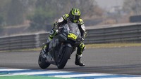 Cuma satu podium yang berhasil disabet Cal Crutchlow musim lalu. Tapi pengalamannya di MotoGP, sejak 2011, akan membuat rider LCR Honda itu harus diperhitungkan benar. (Foto: Mirco Lazzari gp/Getty Images)