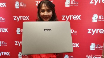 Zyrex 232 Xtreme sengaja kami hadirkan dengan balutan yang elegan dan didukung segenap fitur yang cocok untuk para pengguna yang mengedepankan perdorma dan gaya hidup urban yang dinamis, tapi tetap ekonomis dari segi harga, ujar Timothy di JSC Hive, Jakarta, Rabu (28/2/2018). Foto: Muhammad Alif Goenawan/detikINET