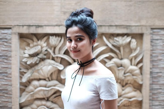 Rizka juga memesona dengan senyuman manisnya. Foto: Instagram