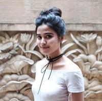 Rizka juga memesona dengan senyuman manisnya. Foto: Instagram