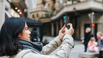 Pasalnya Samsung melakukan peningkatan signifikan pada kemampuan kamera di ponsel terbarunya. Foto: samsung