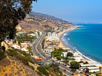 Ada yang Aneh di California, Warganya Pada Kabur, tapi Harga Rumah Melejit!