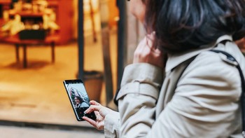 Hal itu membantu saat Galaxy S9 dan S9+ digunakan di kondisi minim cahaya. Foto: samsung
