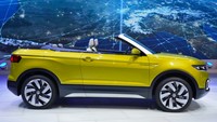 Volkswagen crossover convertible ini dikatakan akan dibangun di atas platform T-Roc dan akan diperkenalkan pada 2020 nanti. Foto: Pool (Leftlanenews)