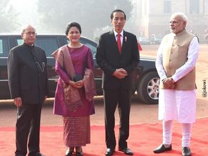 Ini Merek Tas Asli Indonesia Favorit Iriana Jokowi dan Mufidah Kalla
