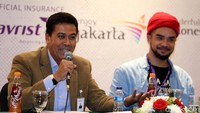 Direktur Bisnis Konsumer BNI Anggoro Eko Cahyo (kiri) memberikan keterangan terkait partisipasi BNI dalam event Java Jazz Festival 2018.