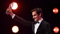 Laureus Award digelar tiap tahun sejak 2000 silam untuk menghargai kiprah para atlet, tokoh, dan tim olahraga dalam kurun waktu setahun. Tahun ini, Roger Federer menjadi bintang utama acara karena memenangi dua gelar, Sportsman of the Year dan Comeback of the Year. (Foto: Alexander Koerner/Getty Images for Laureus)