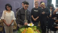 Album tersebut juga jadi curhatan Afgan selama 10 tahun berkarir. Pool/Noel/detikFoto.