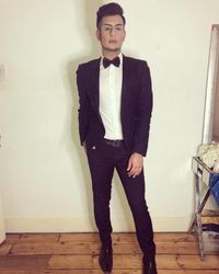 Pengakuan Pria yang Kecanduan Selfie, Sehari Bisa 200 Kali