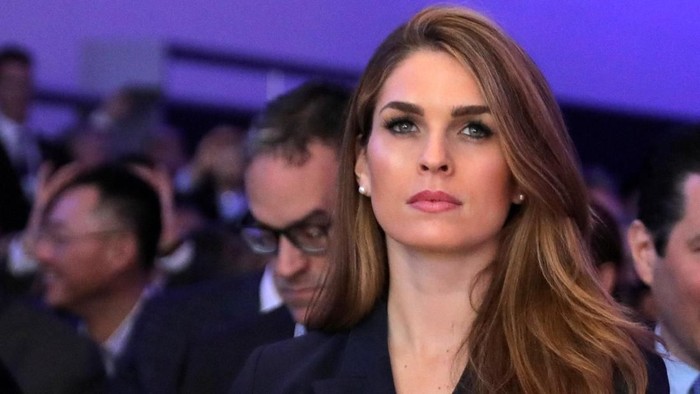 Hope Hicks, mantan staf Donald Trump yang pernah menjabat direktur komunikasi Gedung Putih. Foto: REUTERS/Carlos Barria/File photo Hope Hicks, mantan staf Donald Trump yang pernah menjabat direktur komunikasi Gedung Putih. Foto: REUTERS/Carlos Barria/File photo