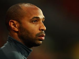Arsenal, Ganti Saja Emery dengan Henry atau Vieira