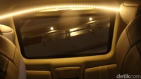 Honda Odyssey juga dilengkapi dengan Sunroof.
