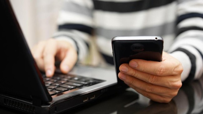 Belanja Online dari Luar Negeri di Atas Rp 1 Juta Kena Pajak